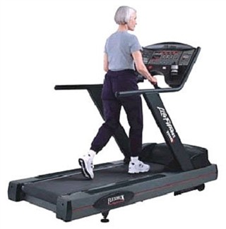 Life Fitness 9500HR Next Generation Treadmill (Remanufactured)